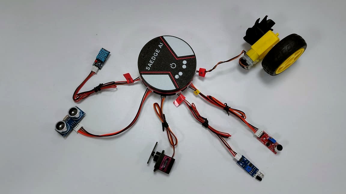 SAEDGE AI Learning Kit with sensors, actuators and drive components
